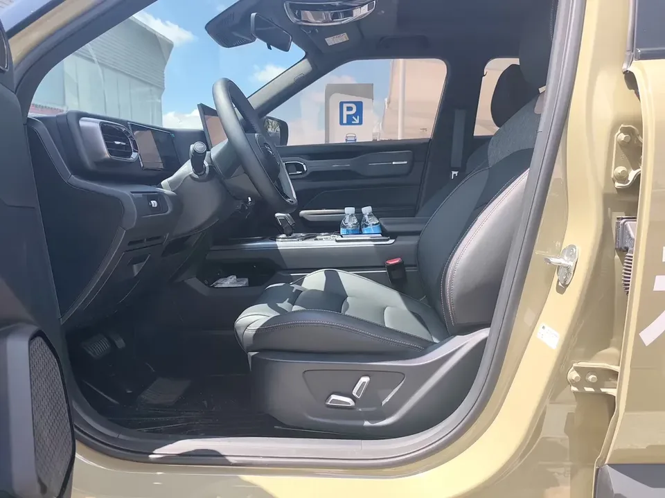 Geely Cowboy cowboy 2025 1.5TD Fun Wild Edition 2024 — миниатюра 3