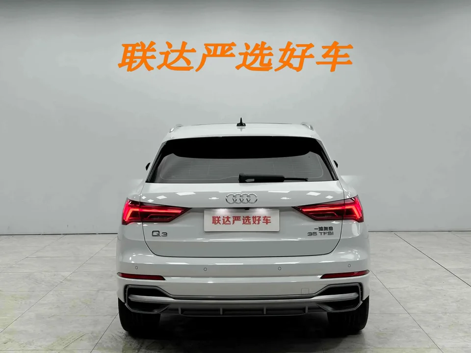 Audi Q3 Audi Q3 2023 35 TFSI Stylish Dynamic 2022 — миниатюра 2