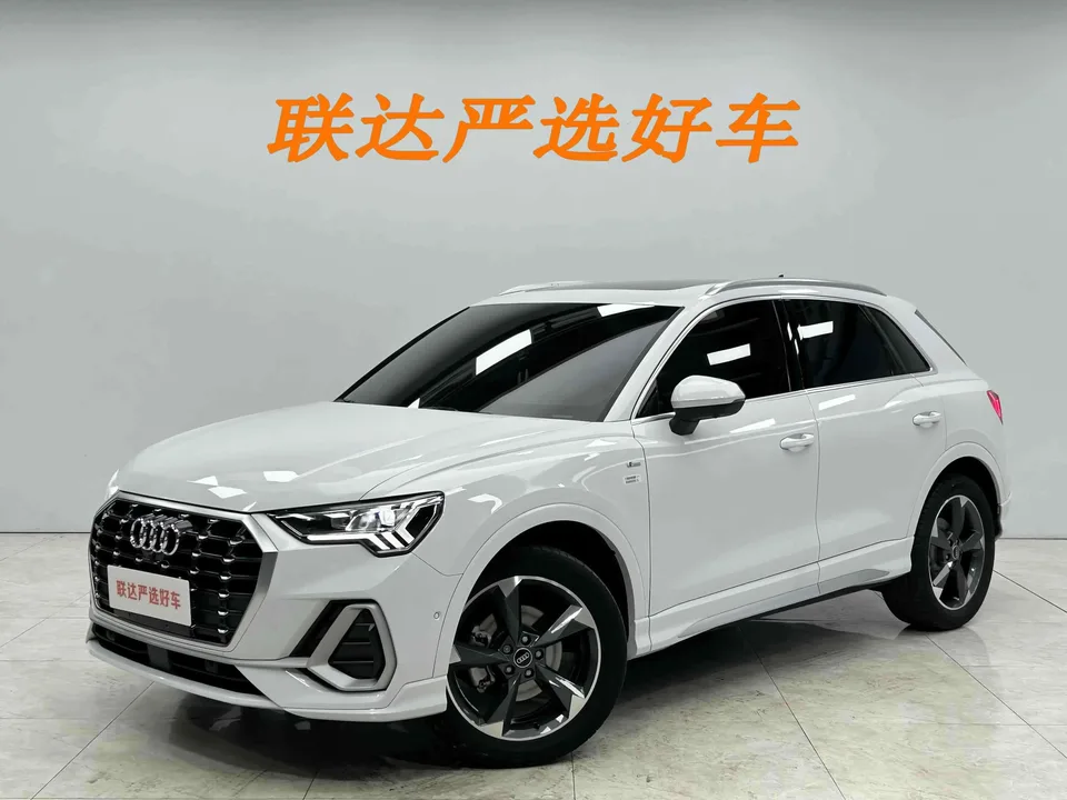 Audi Q3 Audi Q3 2023 35 TFSI Stylish Dynamic 2022 — фото 1, купить с доставкой в Москву