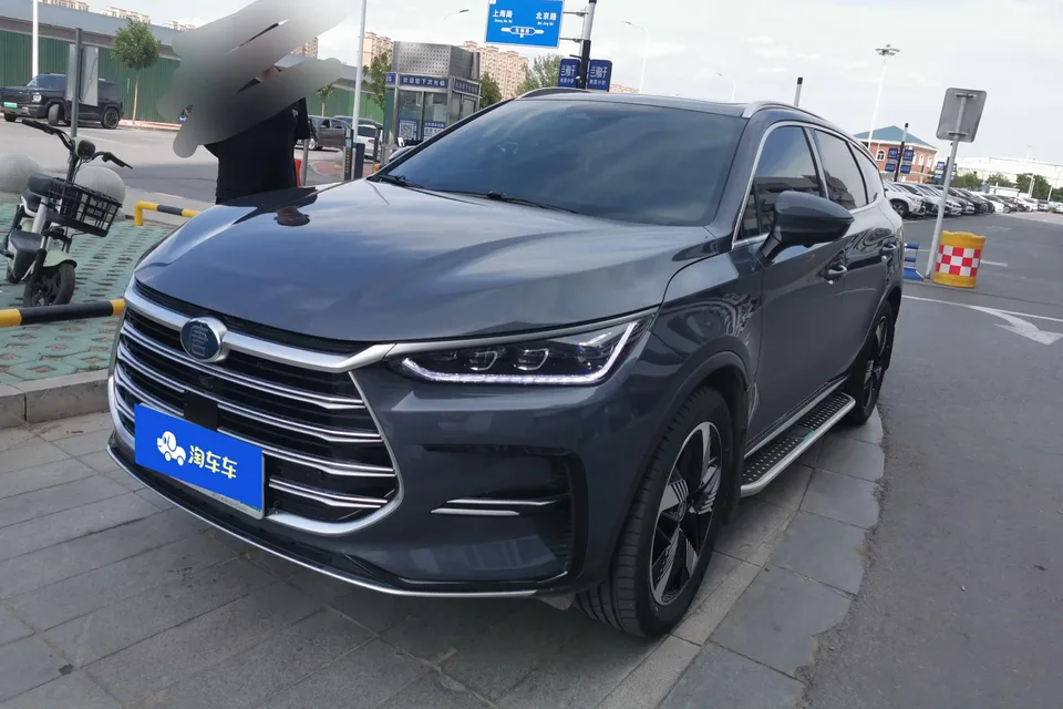 BYD Tang DM Tang DM 2023 DM-i Champion Edition 112KM Premium 2023 — photo 1, buy with delivery to Moscow