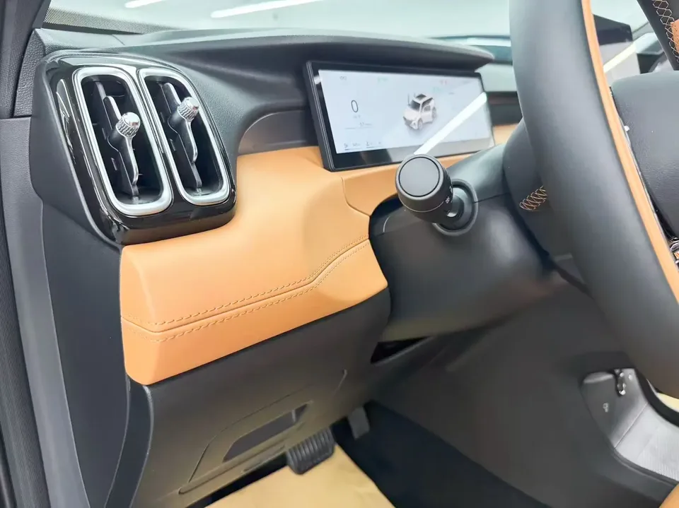 Geely Atlas L Boyue L 2025 Fourth generation 1.5TD DCT Sanhe 2025 — thumbnail 5