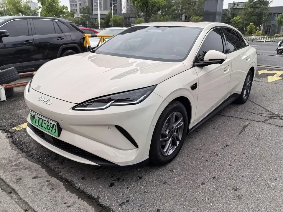 BYD Seal 06EV Seal 06EV 2025 545KM Premium Model 2026 — photo 1, buy with delivery to Moscow