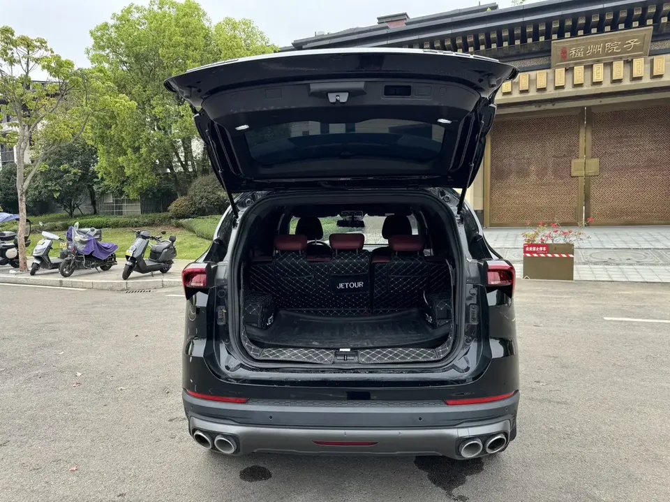 Jetour Jietu X70 PLUS Jietu X70 PLUS 2023 1.6T DCT Powerful 5-seater 2024 — thumbnail 3