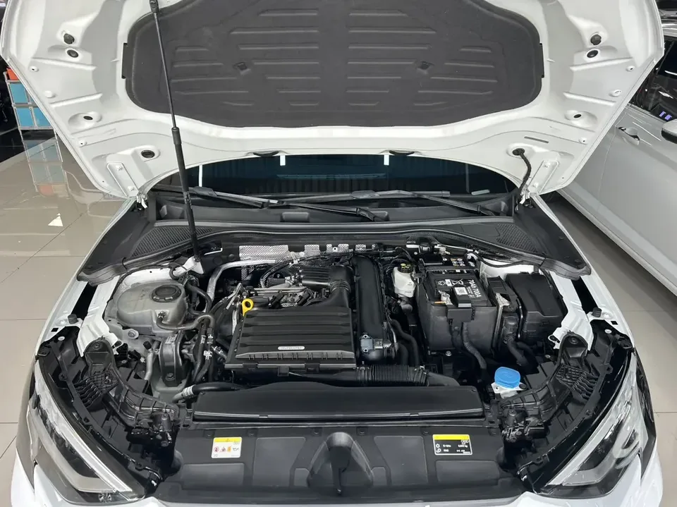 Audi A3 Audi A3 2022 Sportback 35 TFSI Stylish and sporty 2023 — миниатюра 3