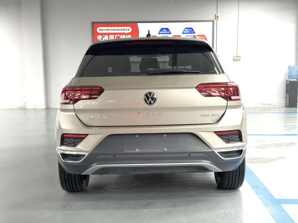 Volkswagen T-Roc TANG 2022 280TSI DSG 2WD Comfort PLUS 2022 — миниатюра 4