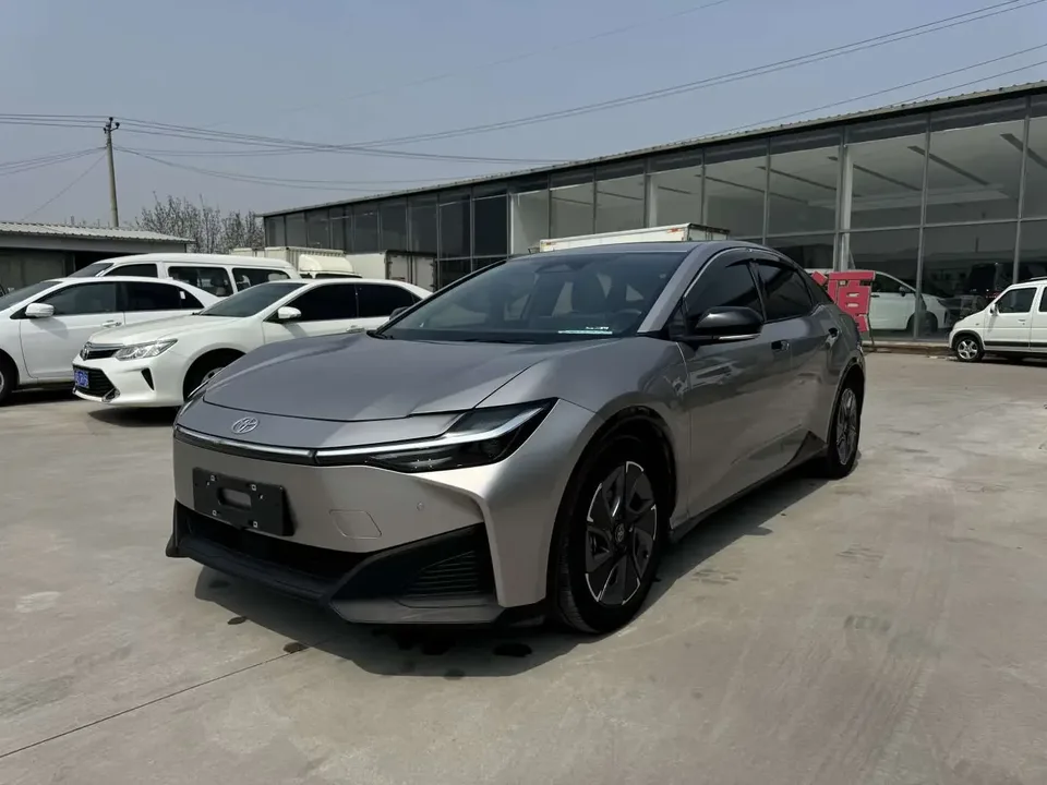 Toyota bZ3 Toyota bZ3 2024 Elite PRO 2024 — photo 1, buy with delivery to Moscow