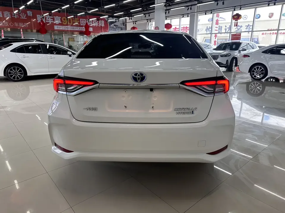 Toyota Corolla Corolla 2022 Dual Engine 1.8L E-CVT Pioneer Edition 2022 — thumbnail 5