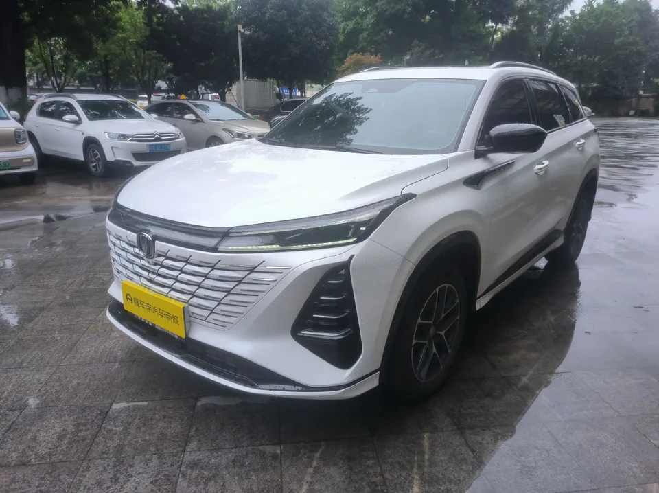 Changan CS75PLUS Changan CS75 PLUS 2025 Third Generation Champion Edition 1.5T Automatic Elite 2025 — photo 1, buy with delivery to Moscow