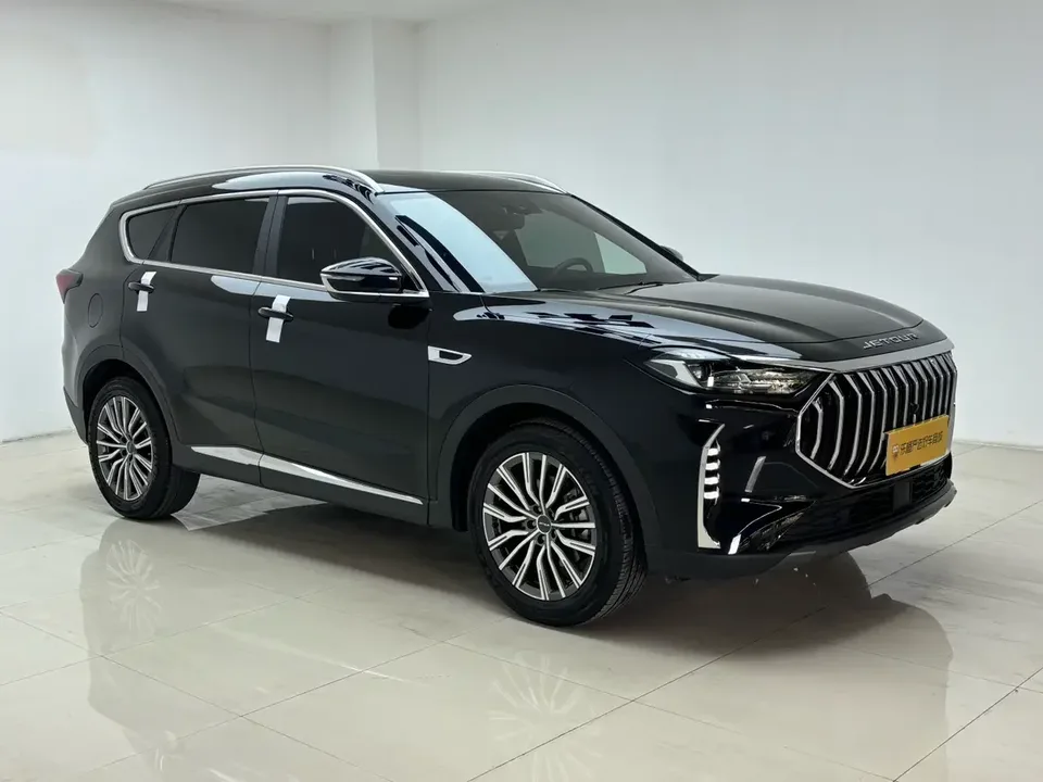 Jetour Jietu X70 PLUS Jietu X70 PLUS 2024 Champion Edition 1.5T DCT Champion PRO 7 Seaters 2024 — thumbnail 3