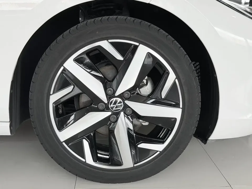 Volkswagen Lamando Lingdu 2022 Lingdu L 280TSI DSG Cool Edition 2023 — thumbnail 3