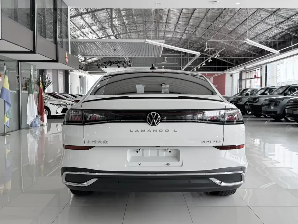 Volkswagen Lamando Lingdu 2022 Lingdu L 280TSI DSG Cool Edition 2023 — thumbnail 5