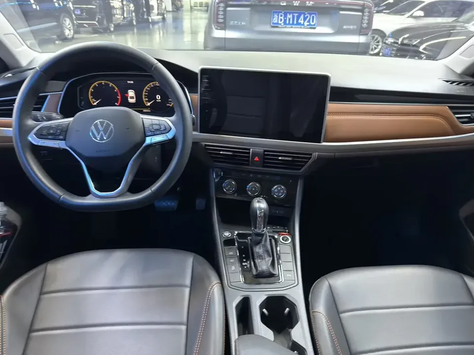 Volkswagen Bora Bora 2023 200TSI DSG Intelligent Driving PRO Edition 2022 — thumbnail 2