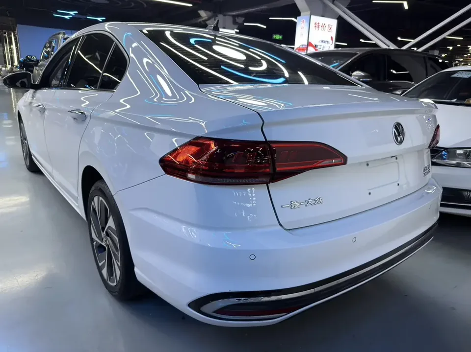 Volkswagen Bora Bora 2023 200TSI DSG Intelligent Driving PRO Edition 2022 — thumbnail 4