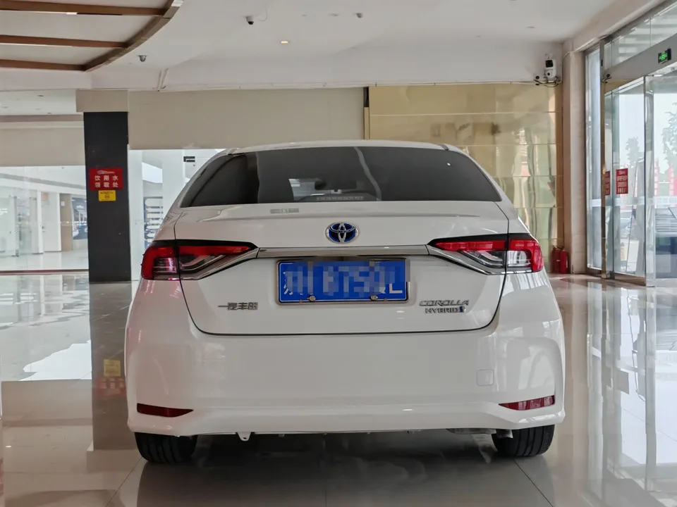 Toyota Corolla Corolla 2023 Intelligent Electric Hybrid Dual Engine 1.8L E-CVT Elite Edition 2023 — thumbnail 2