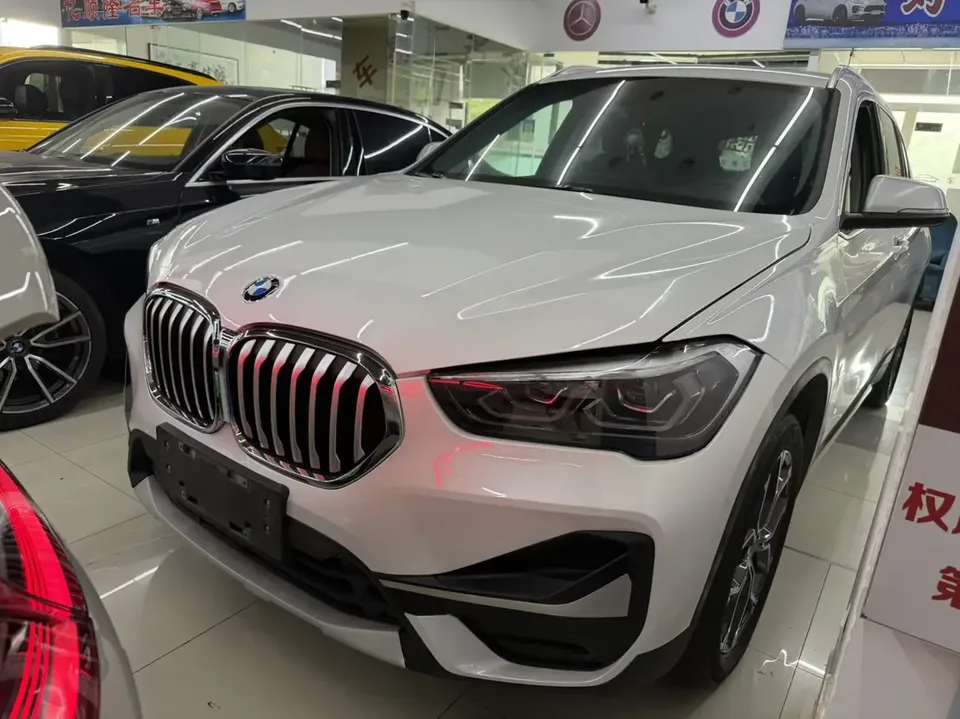 BMW X1 BMW X1 2022 sDrive20Li Fashion 2022 — фото 1, купить с доставкой в Москву