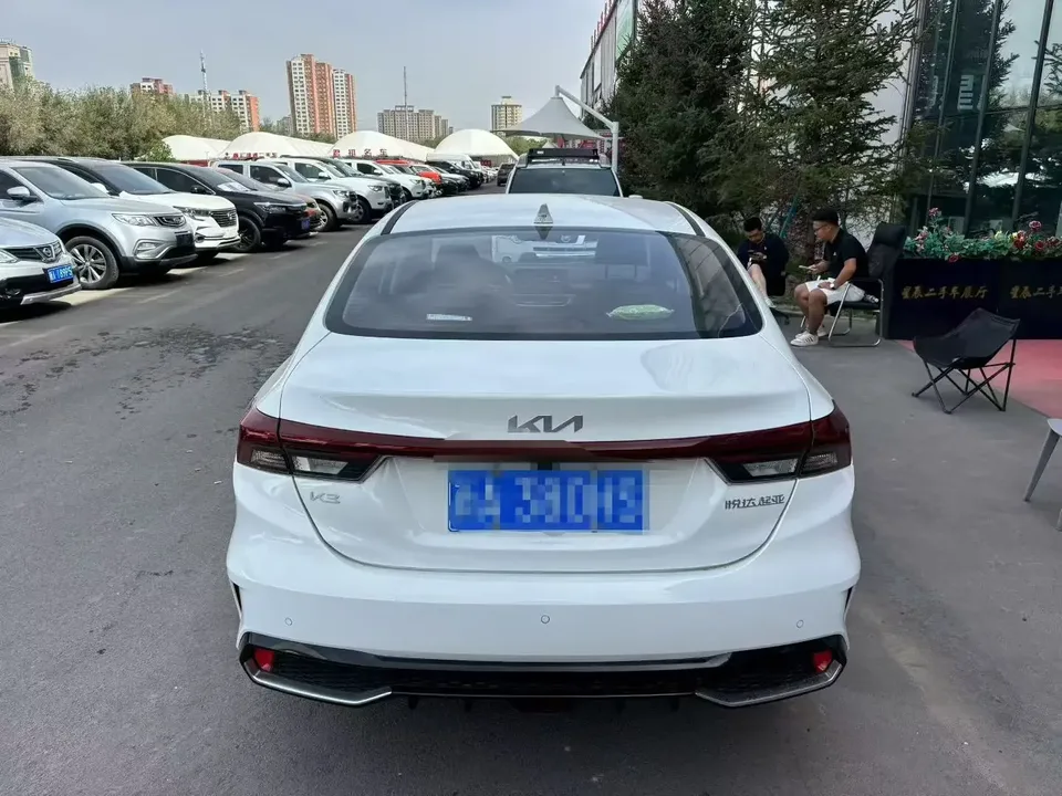 Kia K3 Kia K3 2024 1.5L IVT Comfort Premium Edition 2026 — миниатюра 2