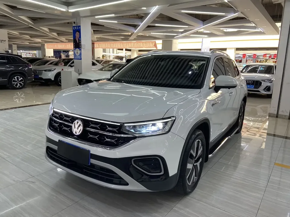 Volkswagen Tayron Tanyue 2023 280TSI 2WD Luxury Plus Advanced Edition 2022 — фото 1, купить с доставкой в Москву
