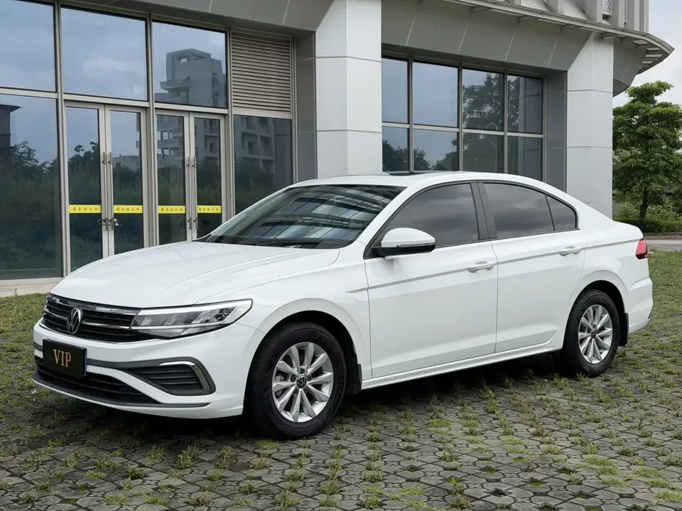 Volkswagen Bora Bora 2023 1.5L Automatic Limited Edition 2023 — photo 1, buy with delivery to Moscow
