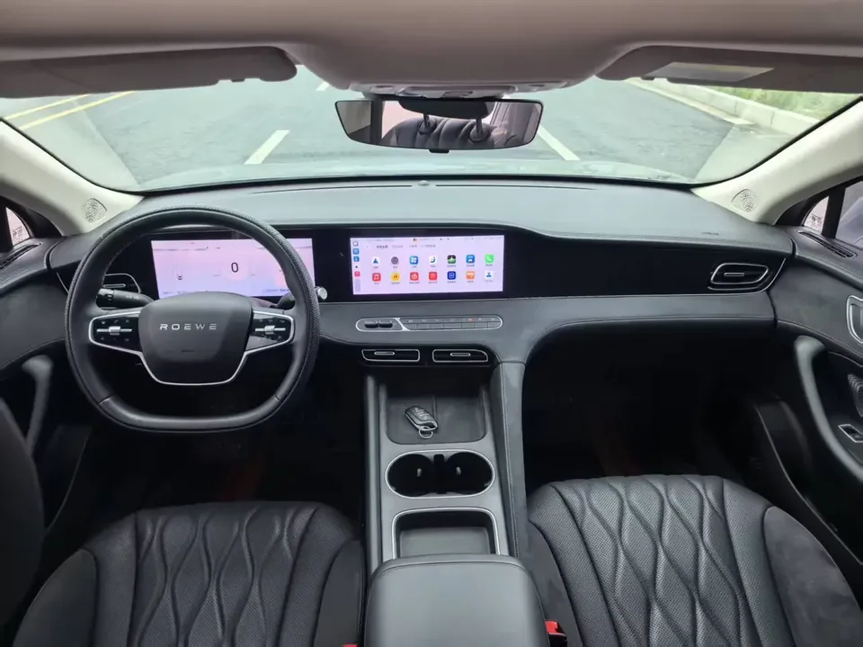 Roewe D7 DMH Roewe D7 DMH 2023 125 Ultimate 2023 — thumbnail 3
