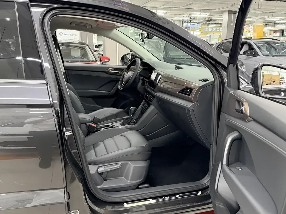 Volkswagen Tharu tuyue 2022 280TSI 2WD Deluxe Edition 2022 — thumbnail 4