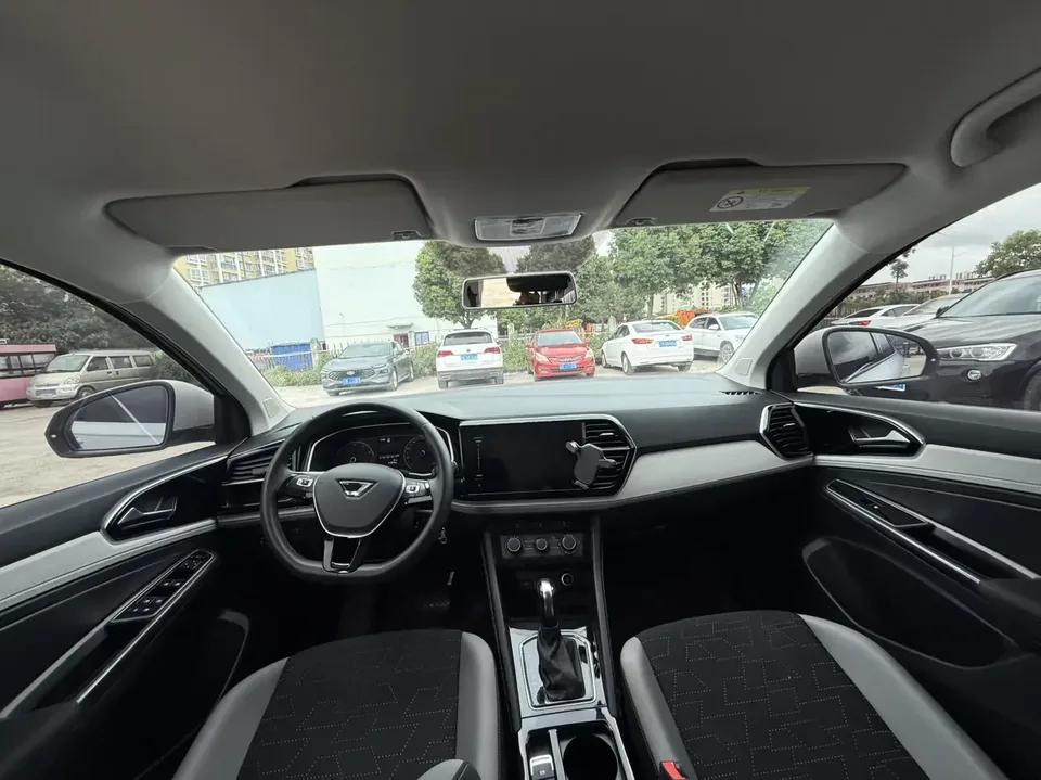 Jetta VS5 Jetta VS5 2023 280TSI Automatic Progressive Edition 2023 — миниатюра 5