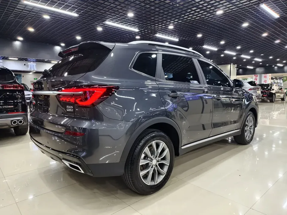 Roewe RX5 Roewe RX5 2025 PLUS 330TGI Automatic Trendsetting Smart Edition 2026 — thumbnail 4