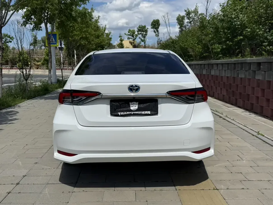 Toyota Corolla Corolla 2021 Dual Engine 1.8L E-CVT Elite Edition 2022 — thumbnail 2