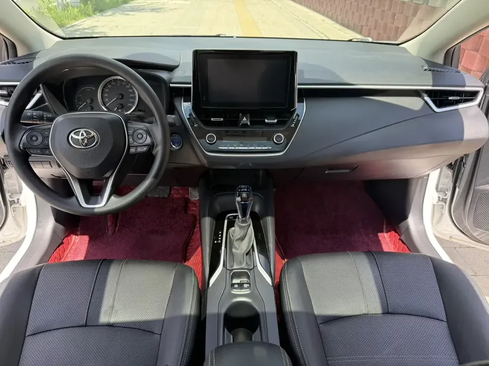 Toyota Corolla Corolla 2021 Dual Engine 1.8L E-CVT Elite Edition 2022 — thumbnail 3