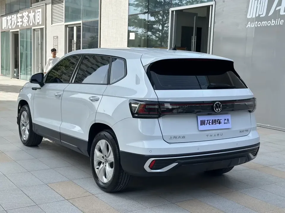 Volkswagen Tharu tuyue 2023 300TSI 2WD Crescent Edition 2024 — миниатюра 2