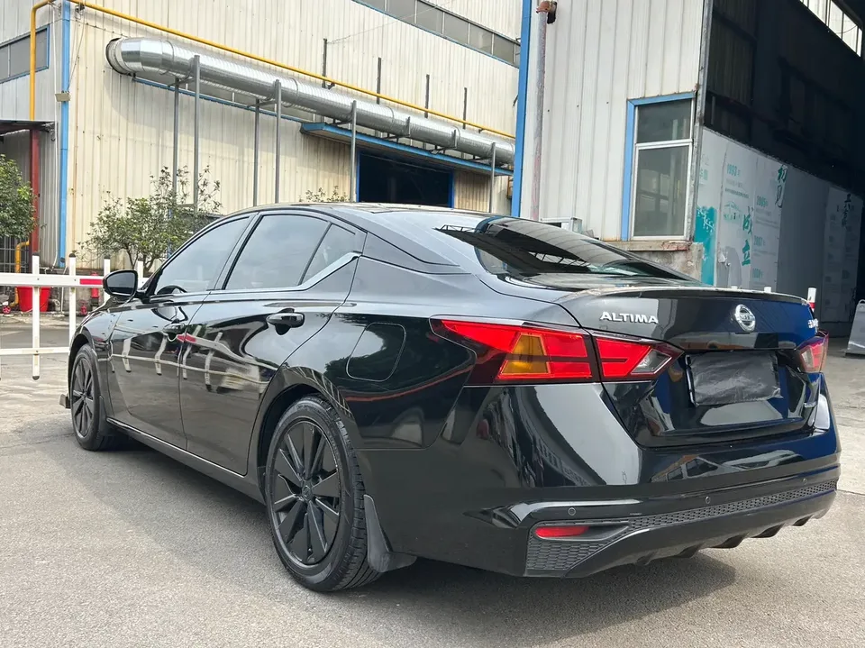 Nissan Altima Sound of nature 2021 2.0L XL Comfort Edition 2022 — thumbnail 4