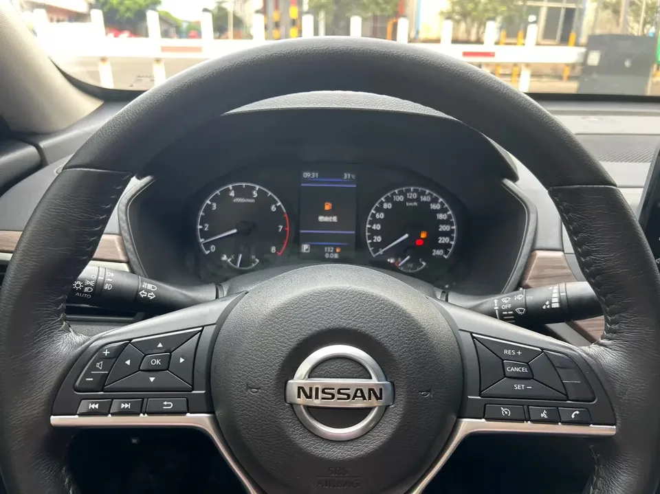 Nissan Altima Sound of nature 2021 2.0L XL Comfort Edition 2022 — thumbnail 5
