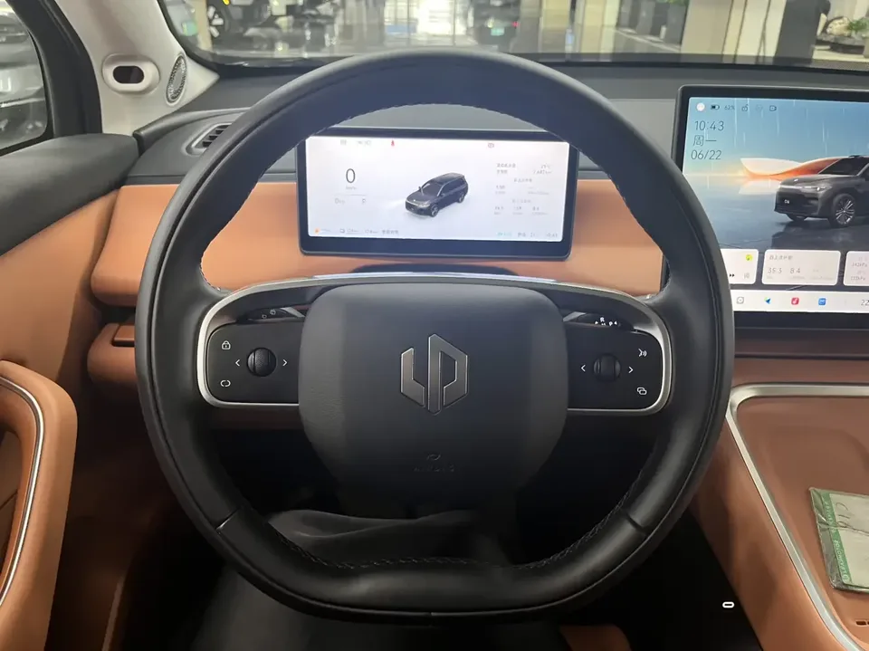 Leapmotor C16 Leapmotor C16 2026 Extended Range 280 LiDAR Edition 6-seater 2025 — миниатюра 4