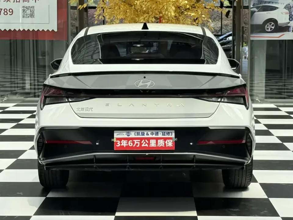 Hyundai Elantra Elantra 2023 1.5L CVT LUX Premium Edition 2023 — thumbnail 2