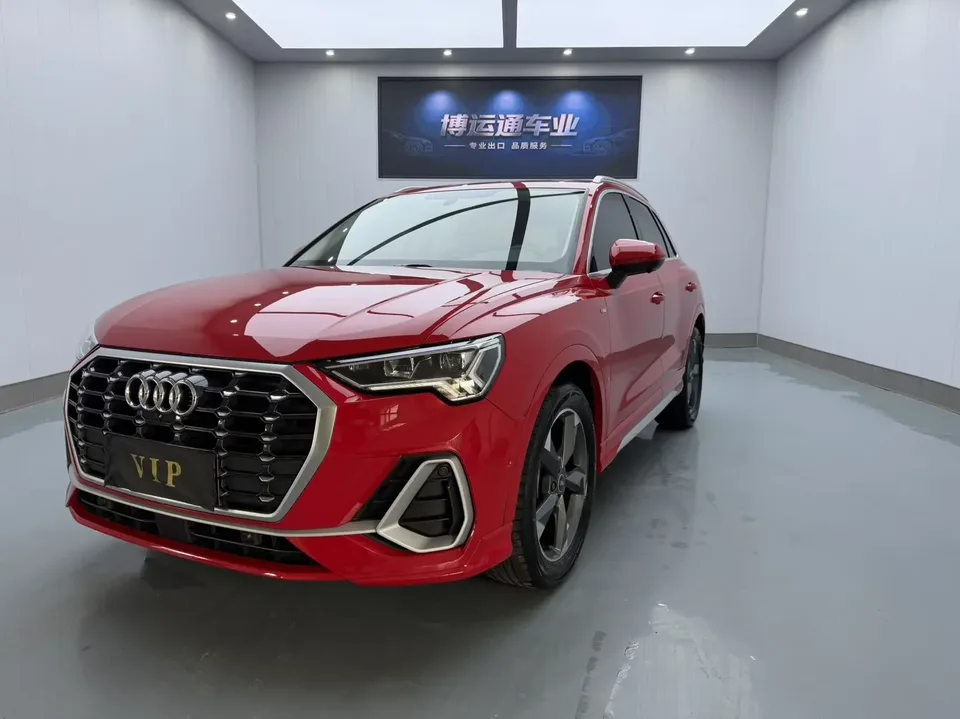 Audi Q3 Audi Q3 2022 35 TFSI Stylish Dynamic 2022 — photo 1, buy with delivery to Moscow