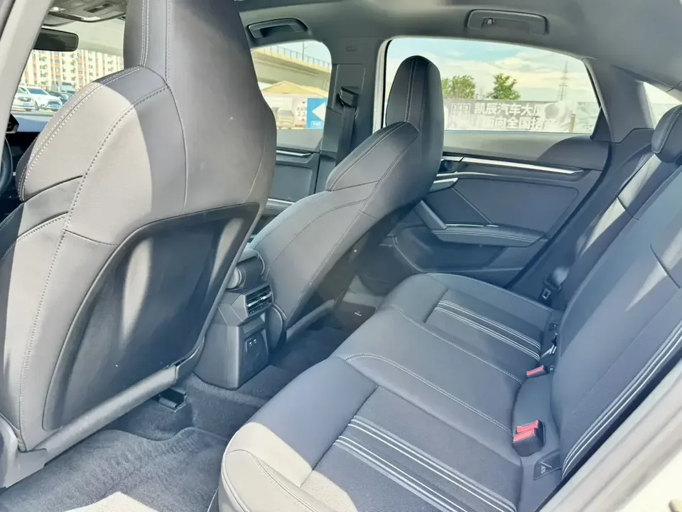 Audi A3 Audi A3 2023 A3L Limousine 35 TFSI facelift: stylish and sporty 2023 — thumbnail 3