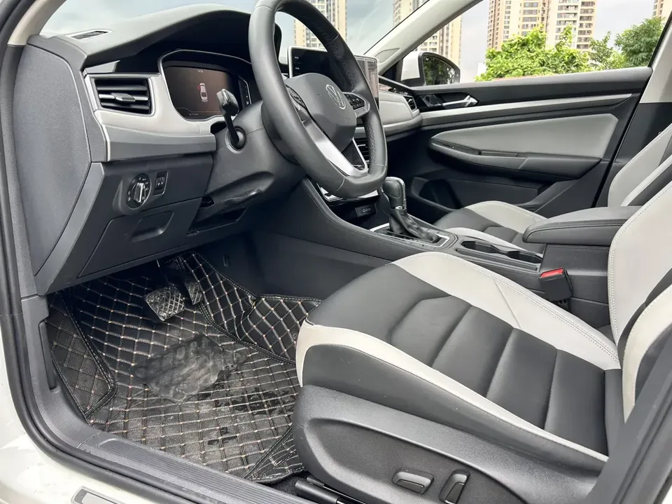 Volkswagen Bora Bora 2023 280TSI DSG Premium Edition 2023 — thumbnail 4