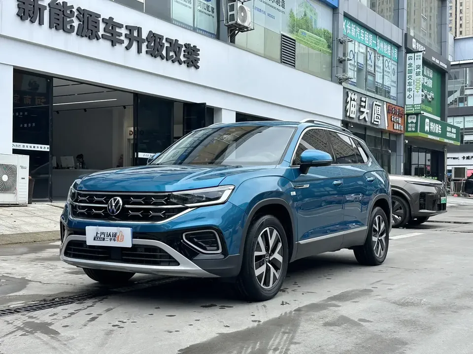 Volkswagen Tayron Tanyue 2023 280TSI 2WD Luxury Plus Advanced Edition 2023 — photo 1, buy with delivery to Moscow