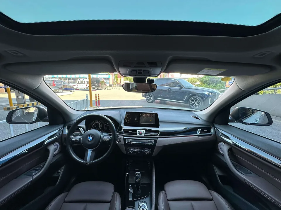 BMW X1 BMW X1 2022 sDrive20Li Premium 2022 — thumbnail 3