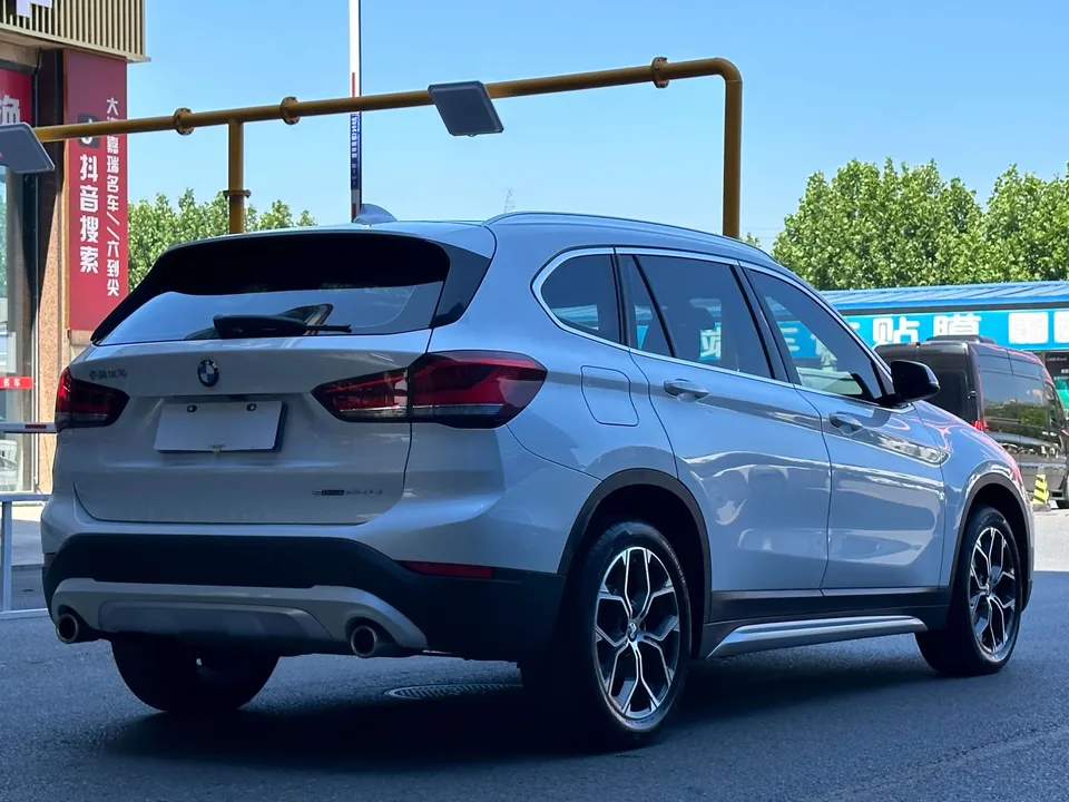 BMW X1 BMW X1 2022 sDrive20Li Premium 2022 — thumbnail 5