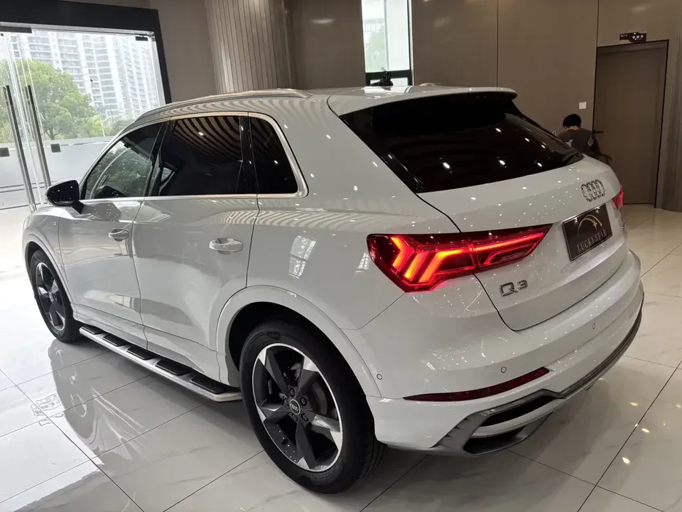 Audi Q3 Audi Q3 2022 35 TFSI Stylish Dynamic 2022 — thumbnail 2
