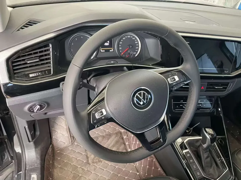 Volkswagen Tayron Tanyue 2022 280TSI 2WD Luxury Smart Edition 2022 — миниатюра 3