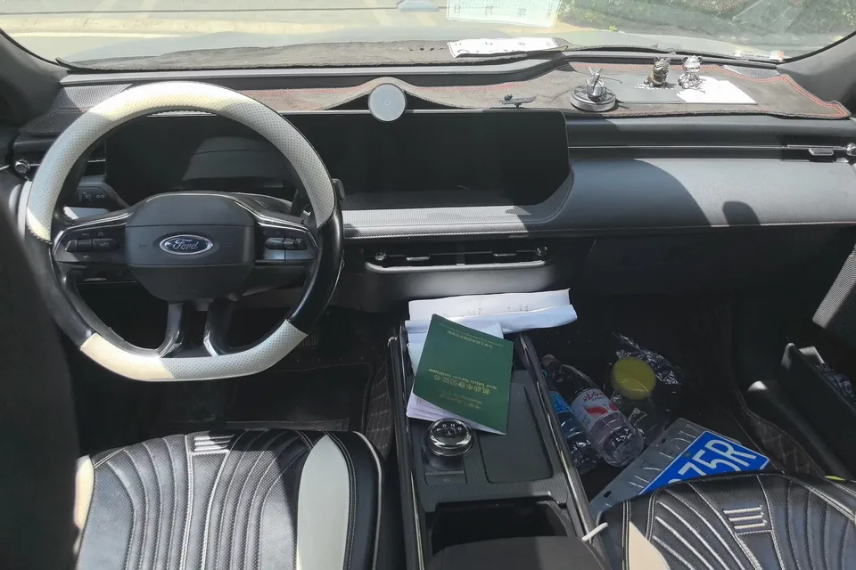 Ford Mondeo Mondeo 2023 EcoBoost 180 Comfort 2025 — thumbnail 4