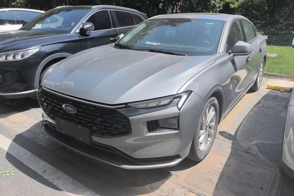 Ford Mondeo Mondeo 2023 EcoBoost 180 Comfort 2025 — photo 1, buy with delivery to Moscow