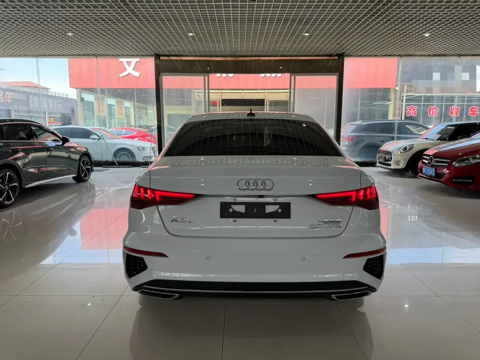 Audi A3 Audi A3 2022 A3L Limousine 35 TFSI Stylish Sports 2022 — миниатюра 2
