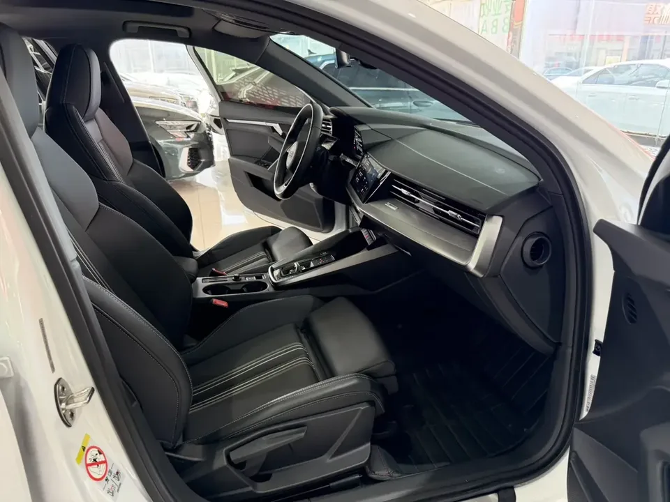 Audi A3 Audi A3 2022 A3L Limousine 35 TFSI Stylish Sports 2022 — миниатюра 5