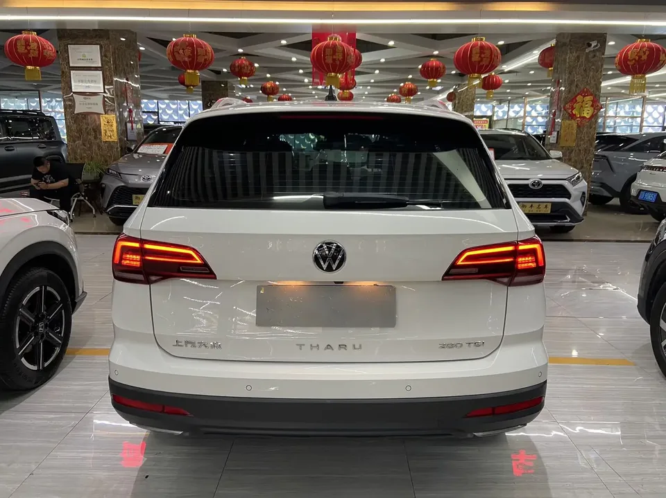 Volkswagen Tharu tuyue 2022 280TSI 2WD Deluxe Edition 2022 — thumbnail 2