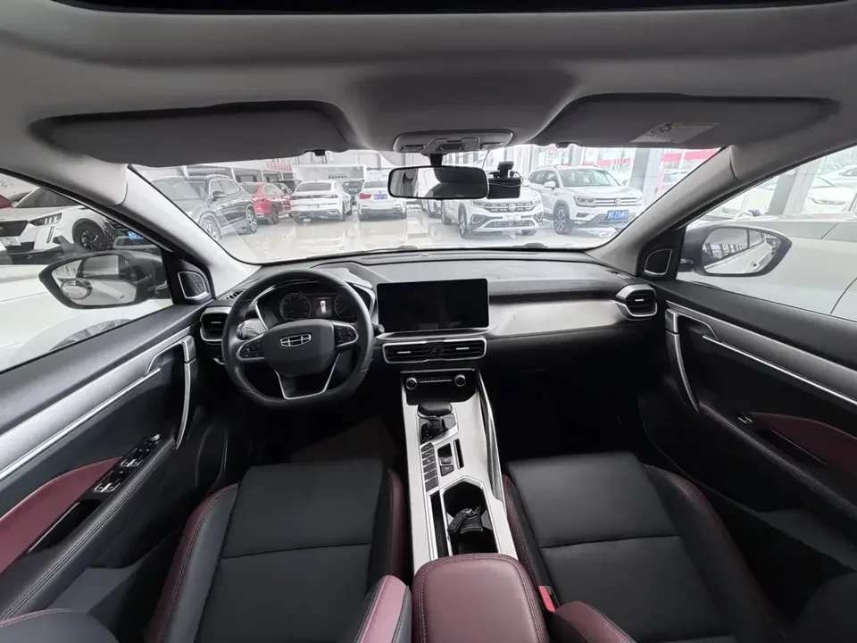 Geely Coolray SX11 Binyue 2021 240T DCT Diamond Edition 2022 — thumbnail 3