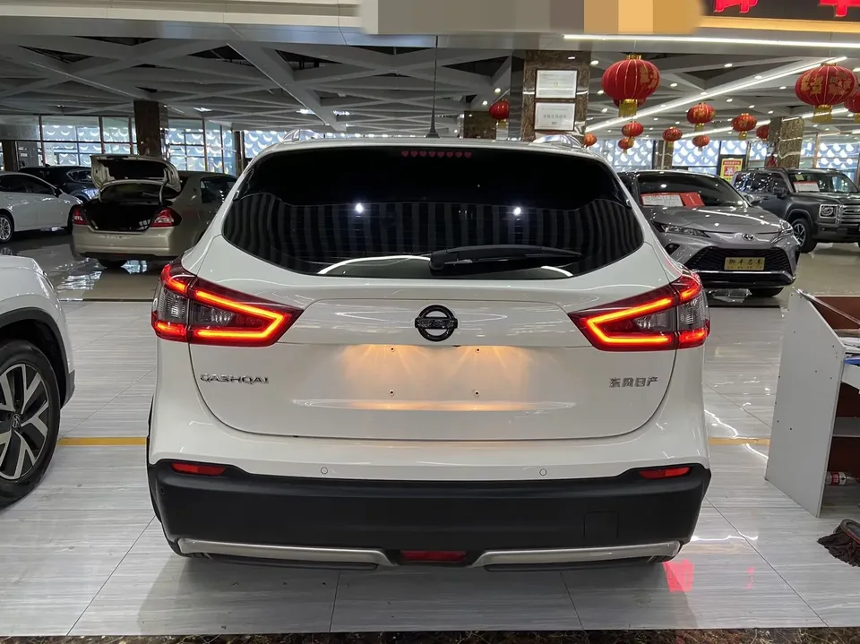 Nissan Qashqai Qashqai 2022 2.0L XV Prem. Deluxe Edition 2022 — thumbnail 2