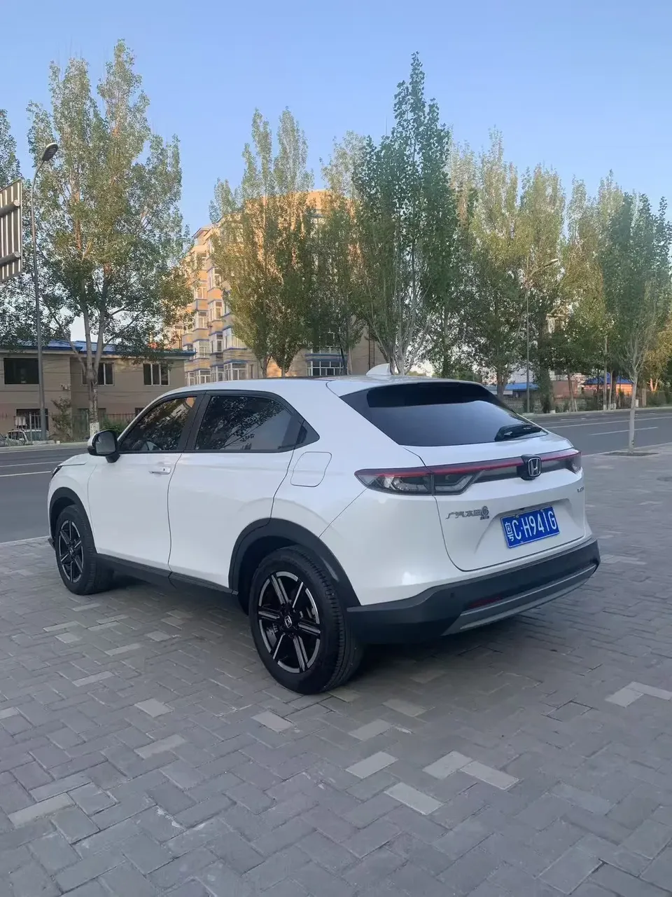 Honda VEZEL Binzhi 2023 1.5L CVT Technology Edition 2023 — thumbnail 2