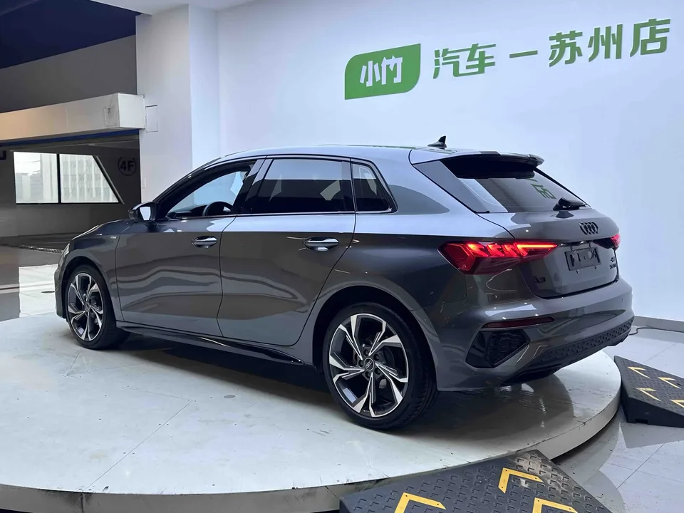 Audi A3 Audi A3 2023 Sportback 35 TFSI Stylish and sporty 2023 — thumbnail 2